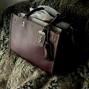 NWT Coach Rogue 25 in Oxblood